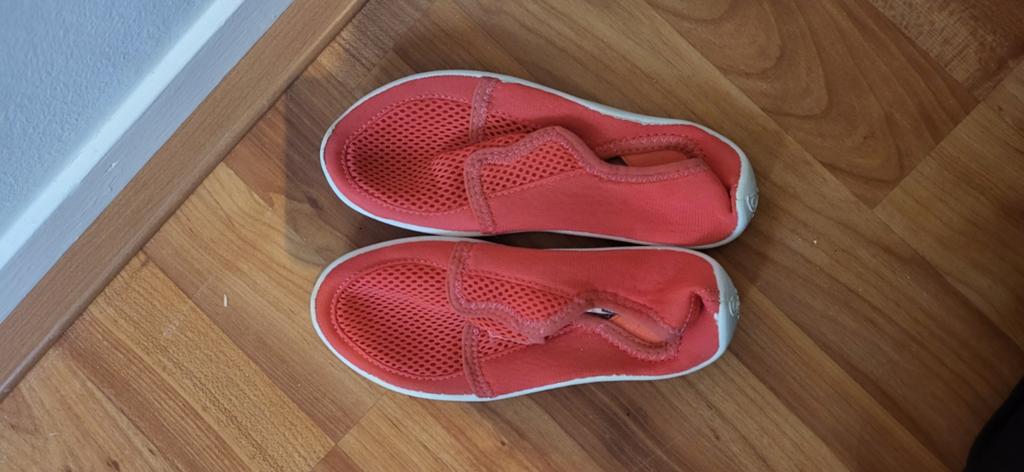 Roze waterschoenen maat 28/29 - Decathlon Subae, Ophalen of Verzenden