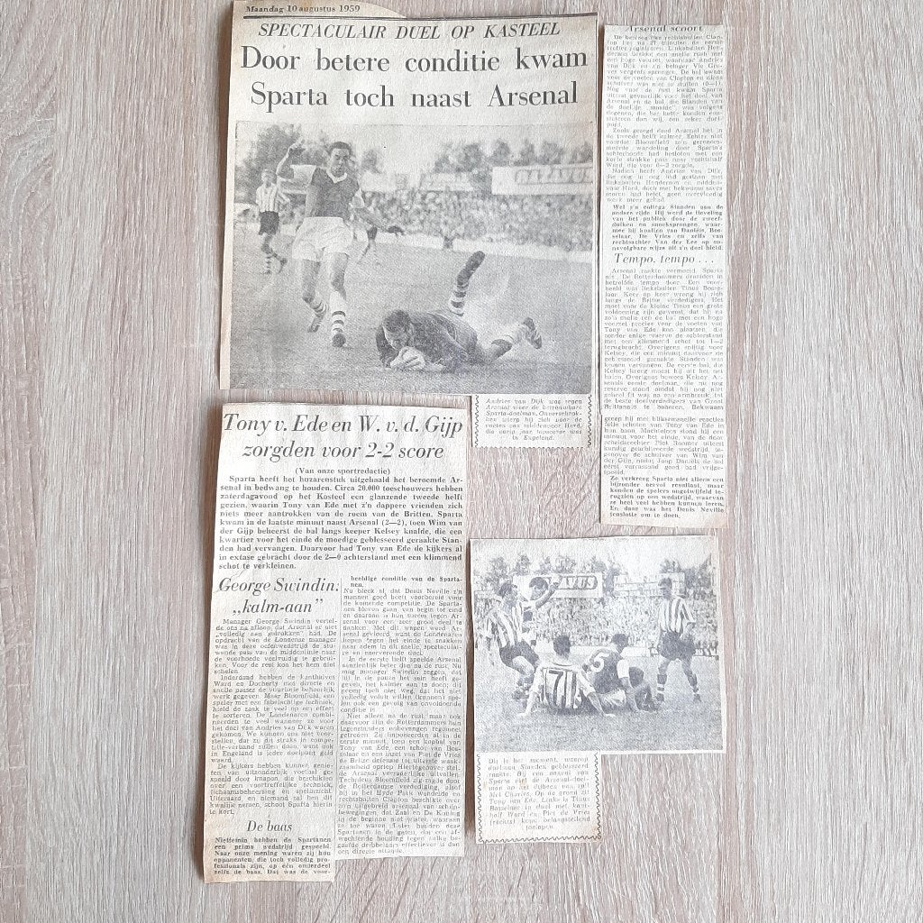 Sparta -Arsenal  2-2 aug 1959 Krantenknipsels Het Vrije Volk, Verzamelen, Verzenden, Gebruikt, Sparta, Poster, Plaatje of Sticker