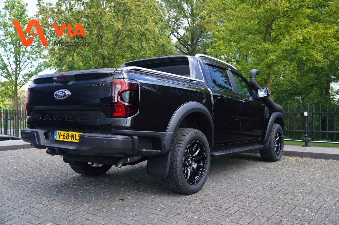 Ford Ranger Wildtrack | DAKAR Edition | PHEV | 280PK | 5p |, Auto's, Automaat, 4 cilinders, Zwart, Bedrijf