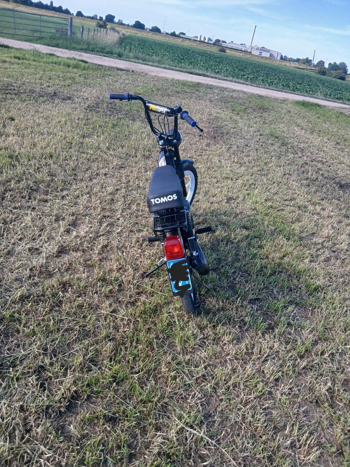 Nette tomos tekoop, Ophalen, Maximaal 45 km/u, 65 cc, Zo goed als nieuw
