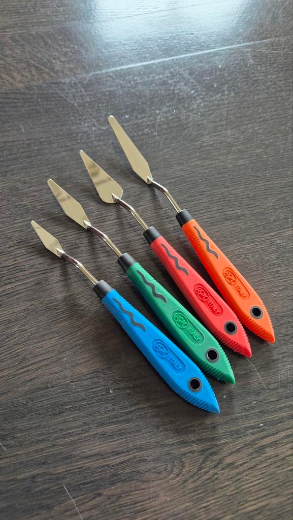 RGM paletmessen set van 4, Hobby en Vrije tijd, Schilderen, Ophalen of Verzenden, Zo goed als nieuw, Penseel of Kwast
