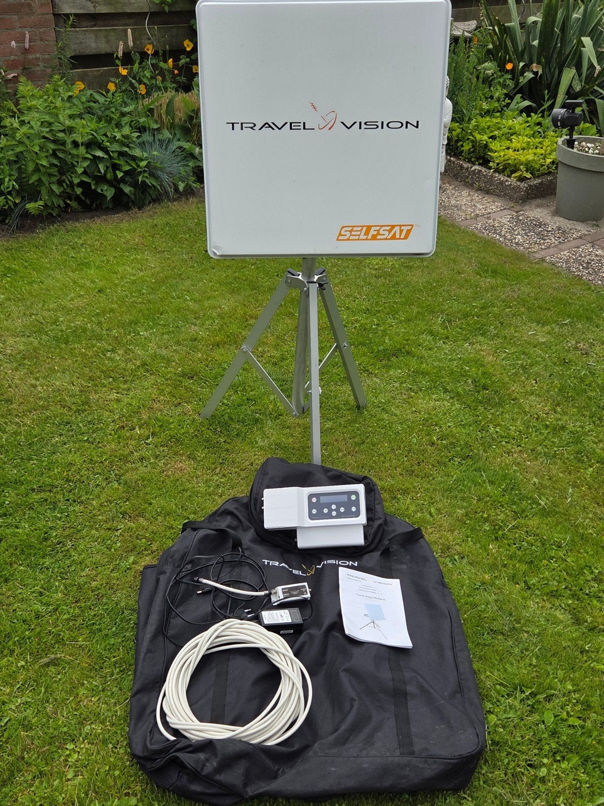 Travel Vision Selvsat schotelantenne met statief en tas, Ophalen, Gebruikt, (Schotel)antenne, Overige merken
