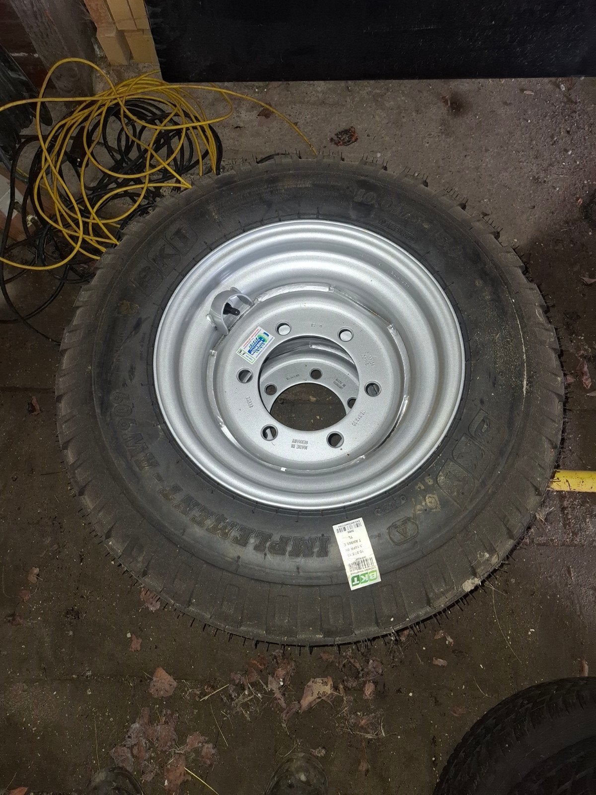 Te Koop nieuwe landbouw banden en velgen 10.0/75-15.3 BKT, Ophalen