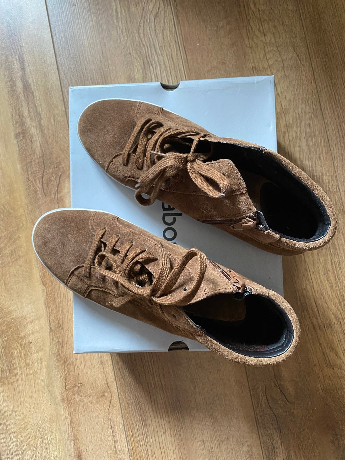 Gabor beige/bruine suède sneakers - nieuw - maat 8 G, Beige, Nieuw, Ophalen of Verzenden, Sneakers of Gympen