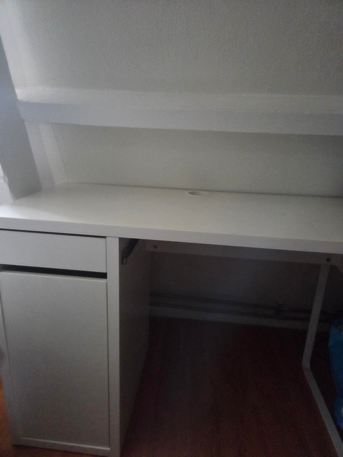 IKEA MICKE BUREAU - 105x50 cm - wit, Ophalen, Gebruikt, 100 tot 150 cm, 50 tot 100 cm