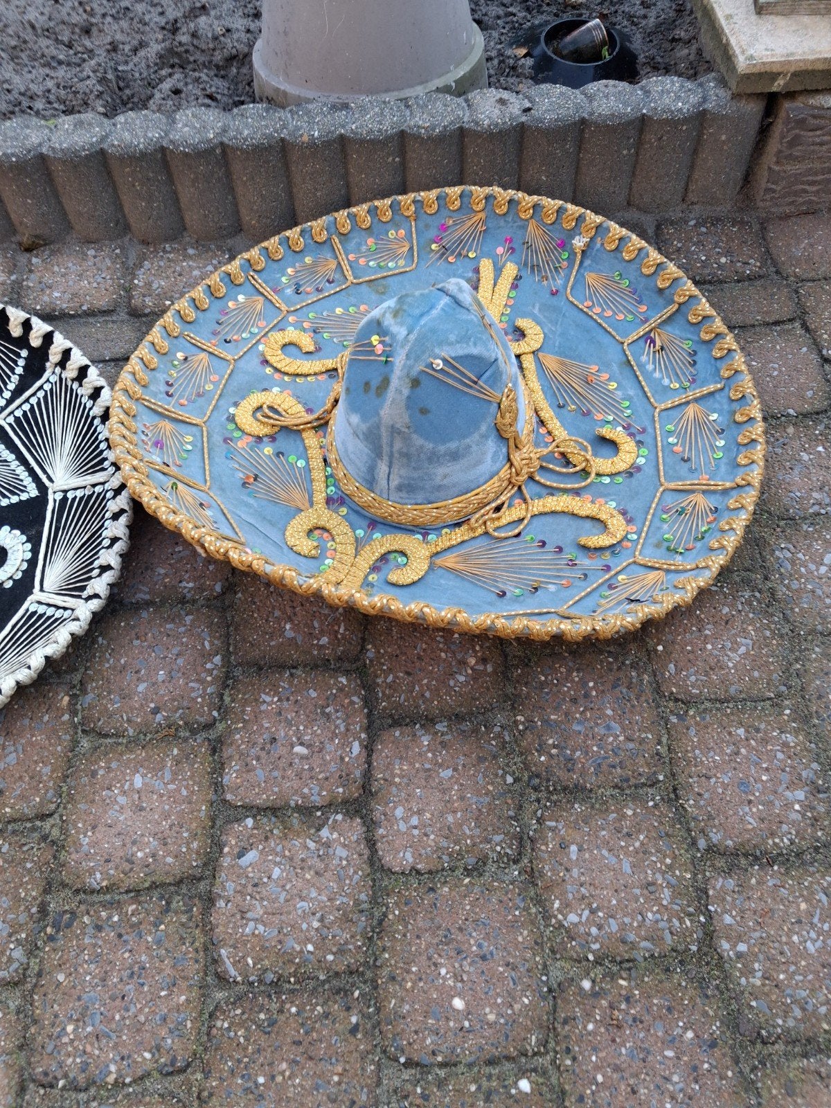 Mexicaanse sombrero, Ophalen