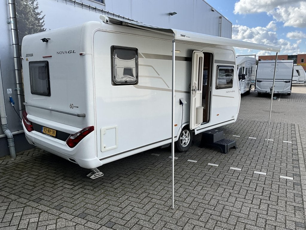 Eriba Nova GL - 60 edition 465 NETJES-MOVER-LUIFEL, Caravans en Kamperen, Rondzit, Bedrijf, Eriba, 1250 - 1500 kg