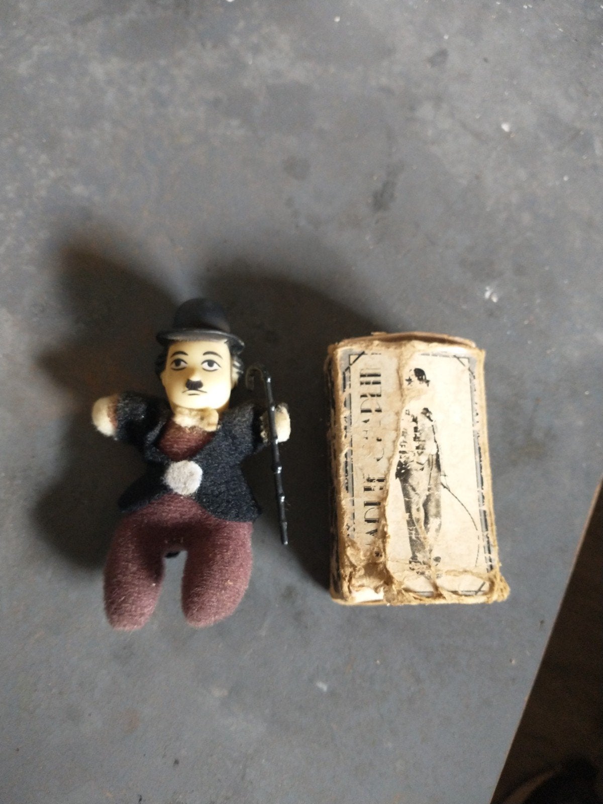 Vintage Charlie Chaplin popje met originele verpakking, Ophalen of Verzenden, Gebruikt