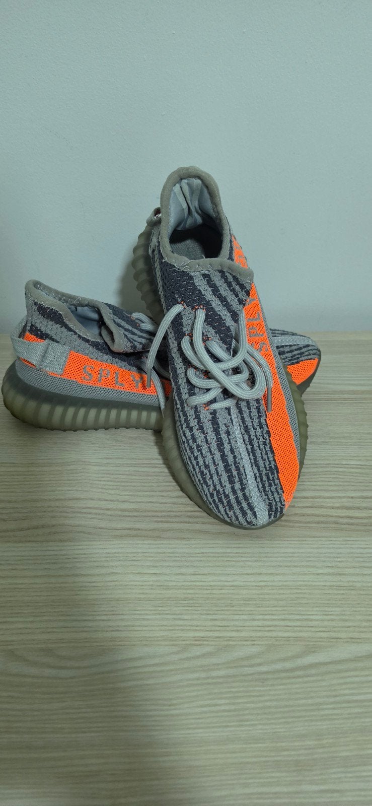 Adidas Yeezy Boost 350 V2 Beluga 2.0 - Maat 38, Ophalen of Verzenden, Gedragen