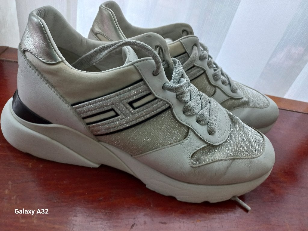 Hogan witte sneakers, schoen maat 37,5, Wit, Ophalen of Verzenden, Sneakers of Gympen, Hogan
