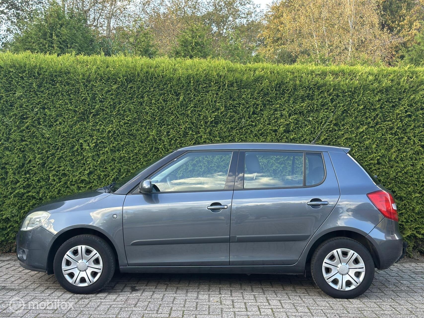 Skoda Fabia 1.4-16V Ambiente Business | Trekhaak |Airco| NAP, Auto's, Voorwielaandrijving, Zwart, 4 cilinders, Origineel Nederlands