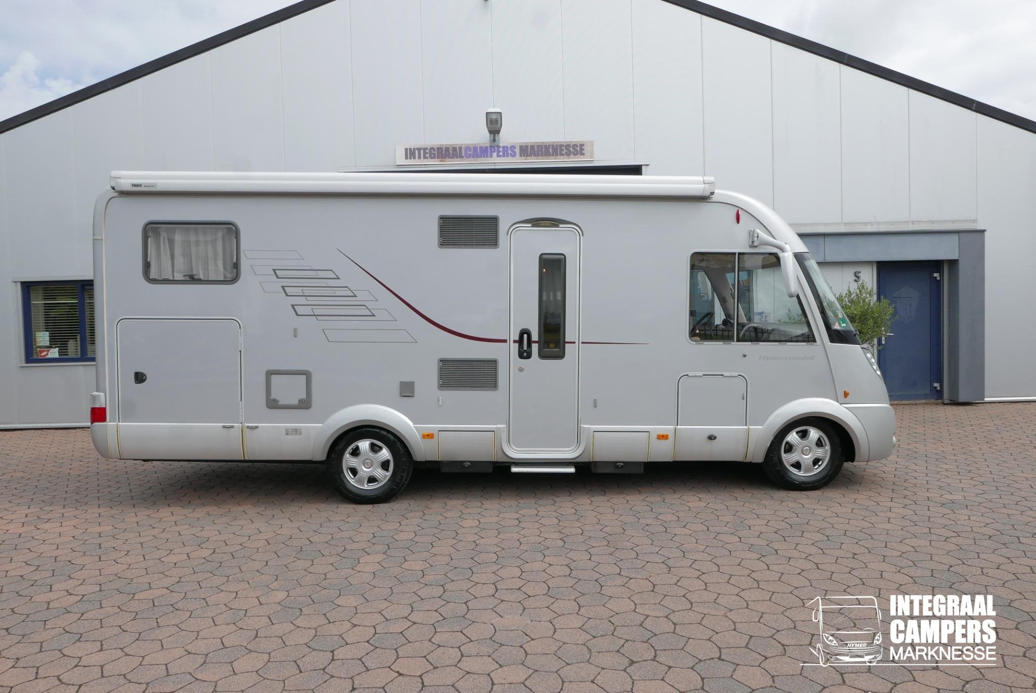 Hymer B 694 SL | 3.0 | 4 slaapplaatsen | 1e NL eigenaar | We, Caravans en Kamperen, Integraal, 7 tot 8 meter, Bedrijf, Hymer