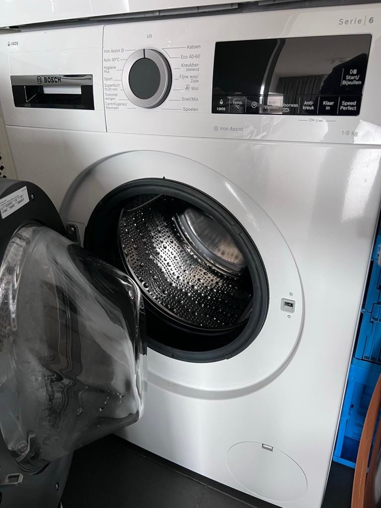 Bosch Wasmachine Serie 6 (1-9 kg) WGG244FFNL, Witgoed en Apparatuur, Wasmachines, Ophalen, 1200 tot 1600 toeren, 8 tot 10 kg, Zo goed als nieuw
