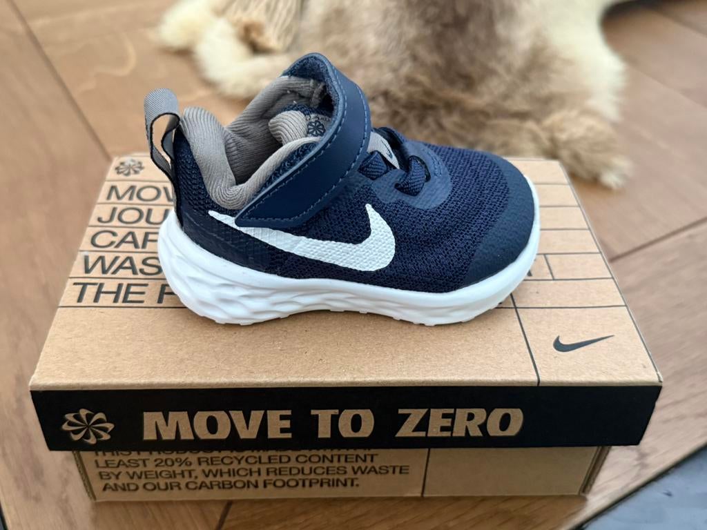 Nike Revolution 6NN, Schoentjes, Jongetje of Meisje, Nieuw, Ophalen of Verzenden