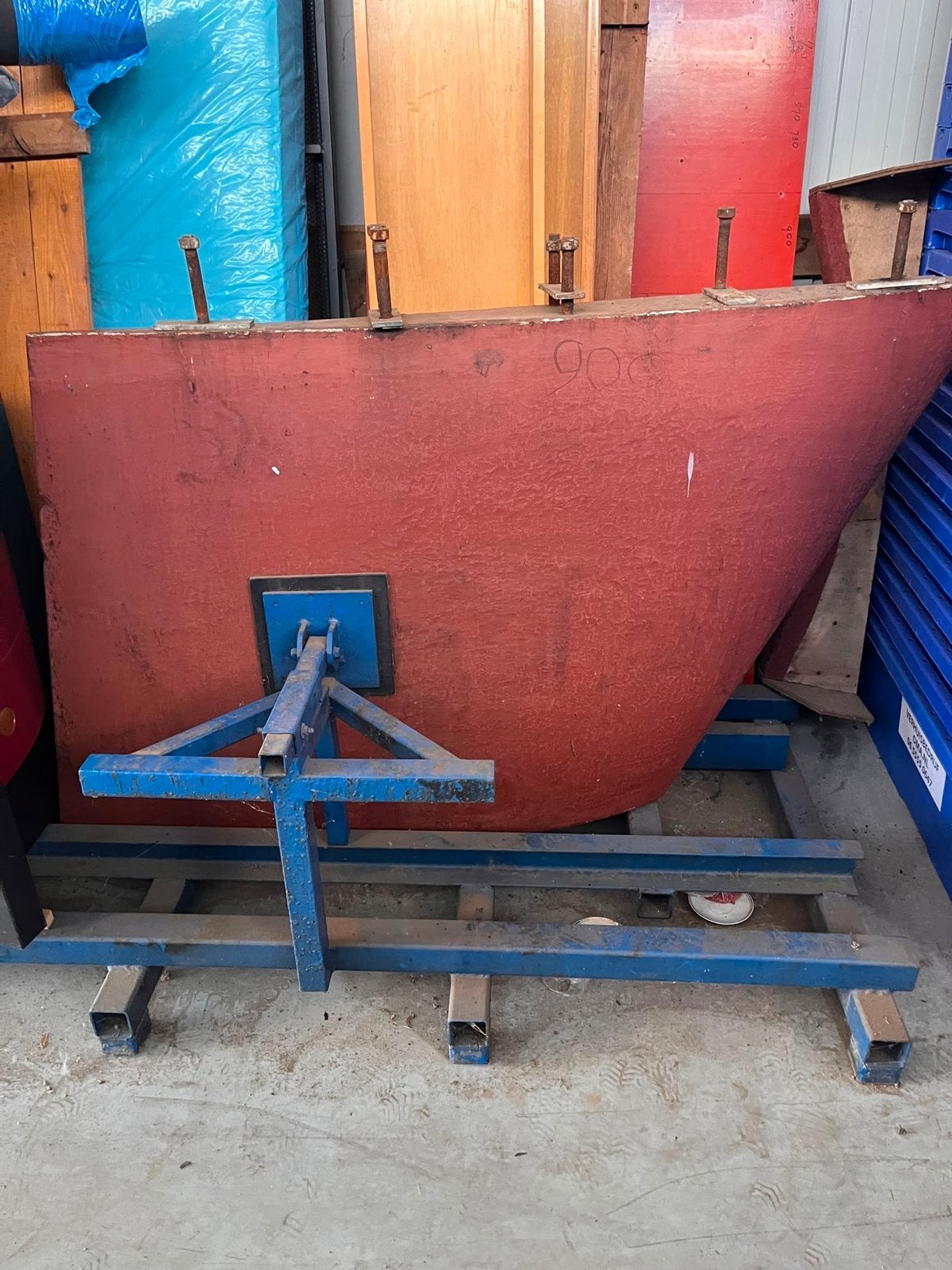 Diverse kielen voor waarschepen en zeilboten, Watersport en Boten, Zeilen en Zeiltoebehoren, Ophalen, Gebruikt, Minder dan 15 m²