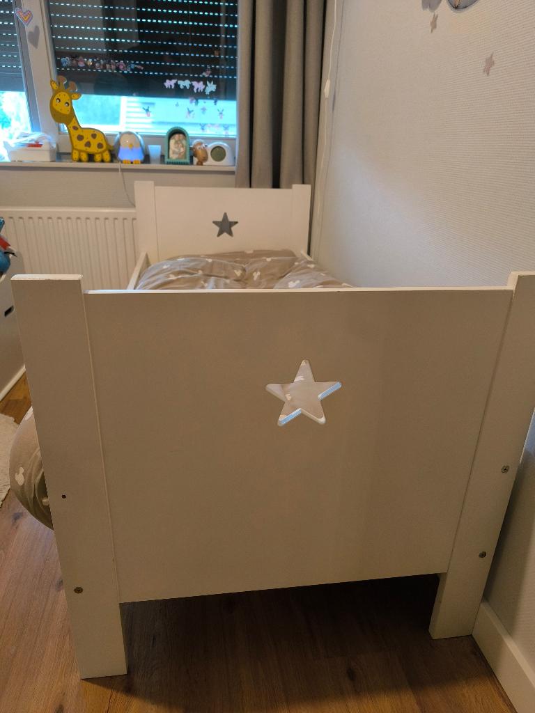 Junior/peuterbed, Kinderen en Baby's, Kinderkamer | Bedden, Ophalen, 70 tot 85 cm, 140 tot 160 cm, Zo goed als nieuw
