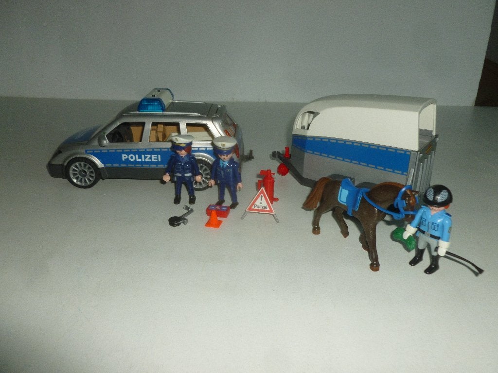 Playmobil Politiewagen 4260 met Paarden Trailer 6922 Prijs, Gebruikt, Complete set, Voertuig, Ophalen of Verzenden