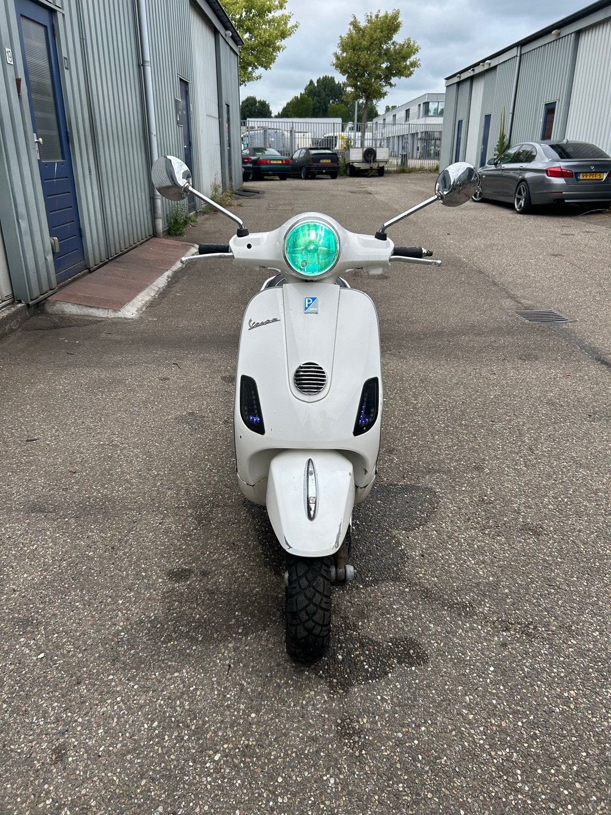 Vespa LX50 4T4V 2012  Grote beurt, nieuwe accu, incl. sloten, Fietsen en Brommers, Ophalen, Gebruikt, Overige modellen, Maximaal 45 km/u