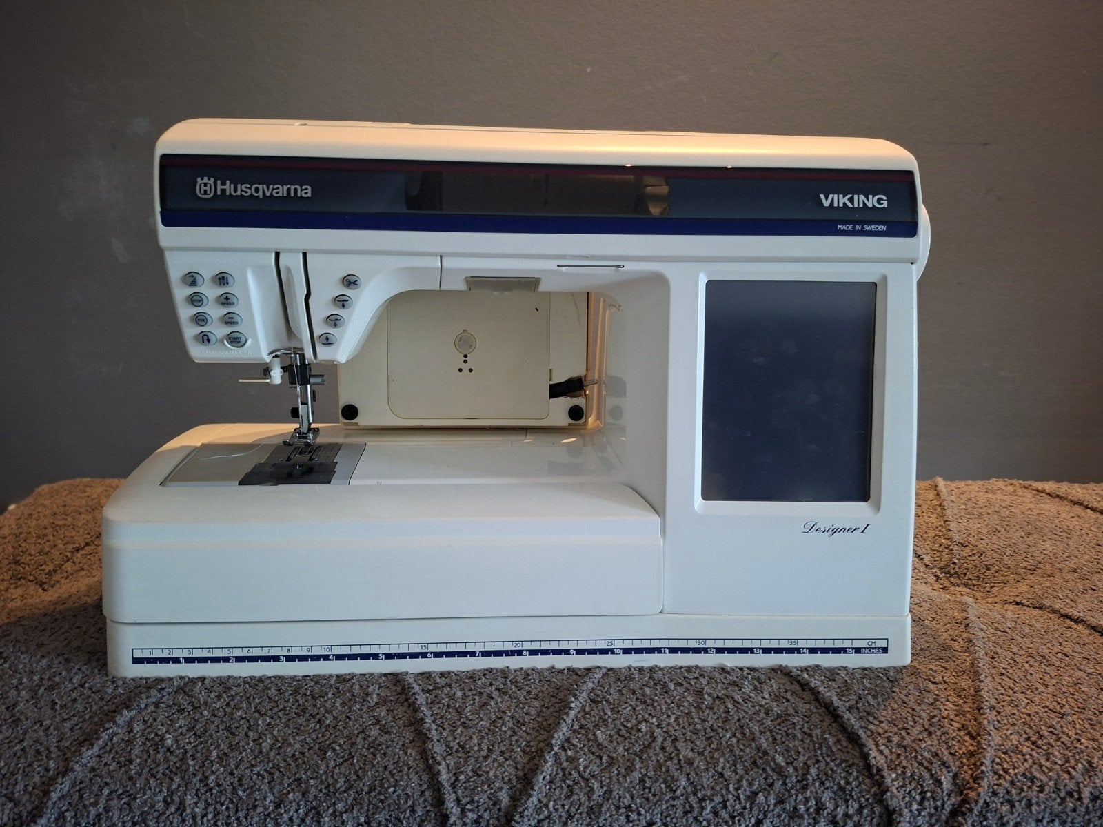 Husqvarna Viking Designer I Naai- en Borduurmachine, Ophalen, Gebruikt, Naaimachine, Husqvarna