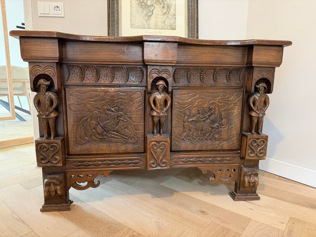 Unieke Antieke Eiken Dekenkist met Gedetailleerd Snijwerk, Ophalen