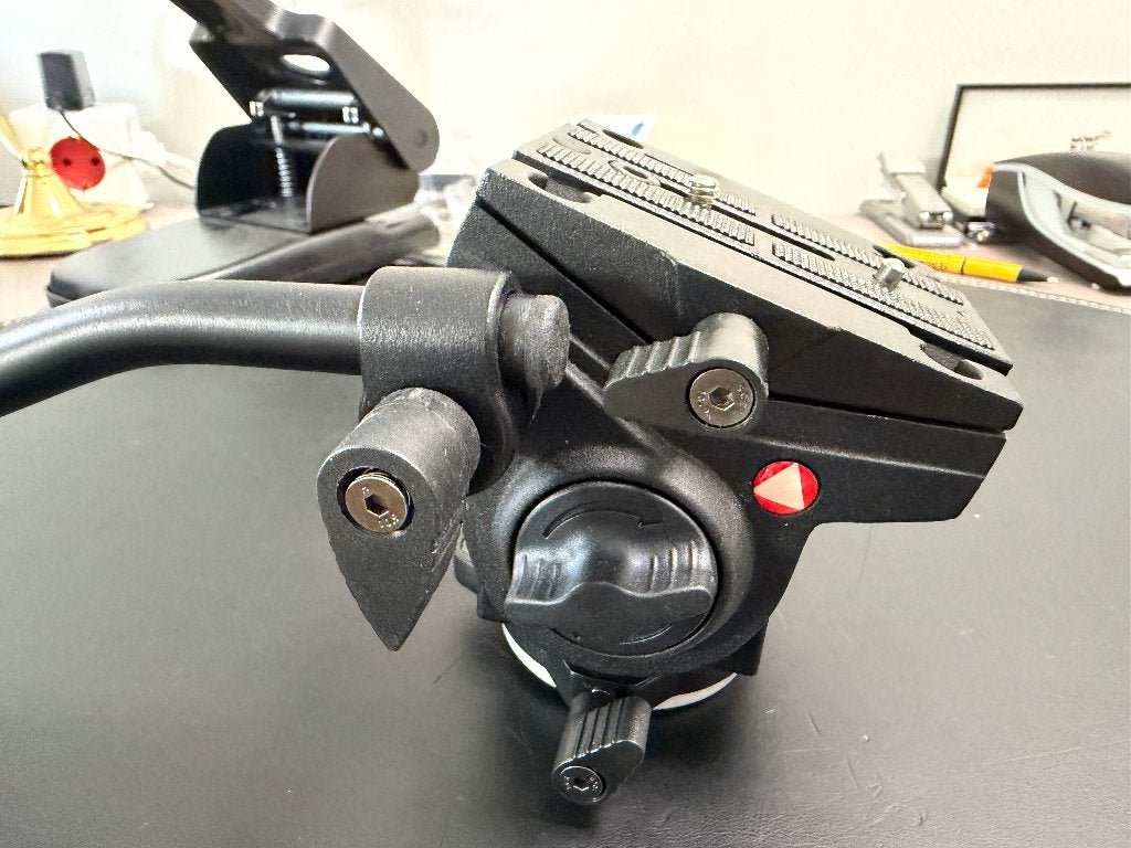 te koop statiefkop Kingjoy VT 3510 (vloeistof videokop), Ophalen of Verzenden, Zo goed als nieuw, Balhoofd