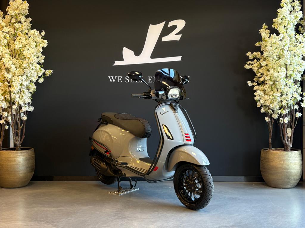Vespa Sprint | Nardo Grey | Brom | 2020 | 16995 km