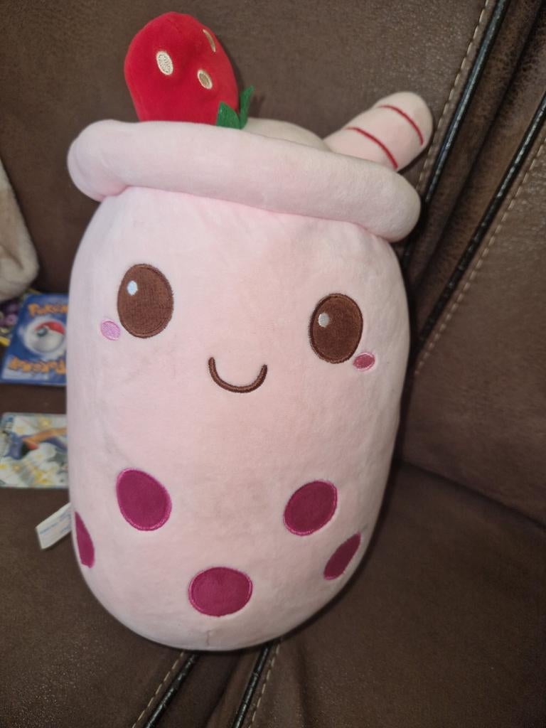 BUBBLE TEA KNUFFEL AARDBEI-VARIANT 35 cm, Kinderen en Baby's, Speelgoed | Knuffels en Pluche, Ophalen of Verzenden, Zo goed als nieuw