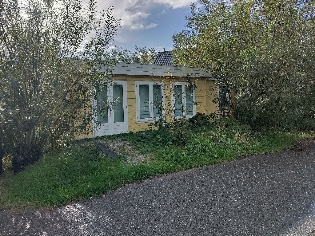 Tijdelijke woonruimte te huur - tuinhuis studio in Almere, Huizen en Kamers, Direct bij eigenaar, 22 m², Nederland, 1 kamers