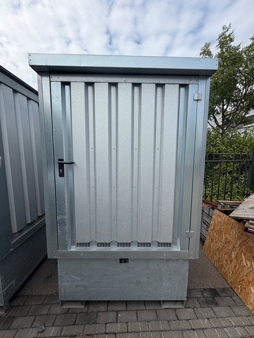 2 x IBC Opslagcontainer gevaarlijke stoffen €1500/st, Ophalen