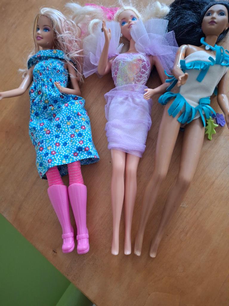 Barbies drie voor 8 euro en nog 1 gratis, Ophalen, Pop
