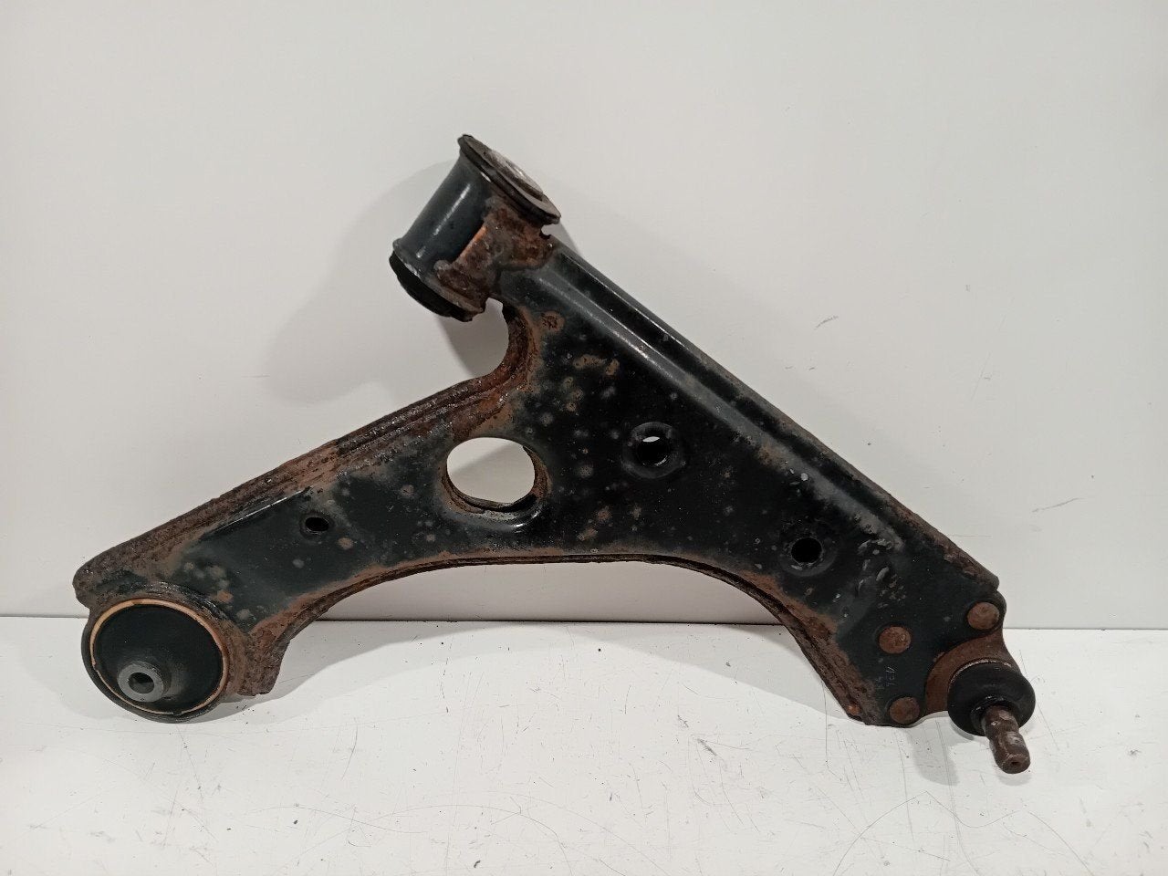 Draagarm rechts voor Opel Corsa, Onderdelen@venauto.nl, Van der Ven Autorecycling B.V., Gebruikt, Ettenseweg 76, 4706 PB Roosendaal, The Netherlands