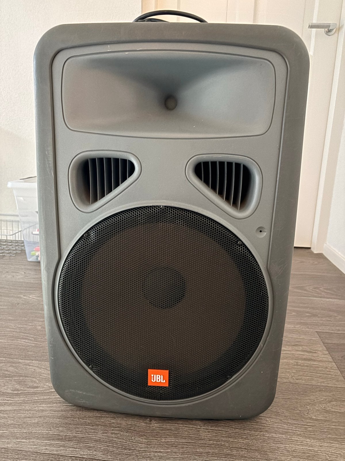 Set van 2 stuks JBL EON 27 Powered Speakers, Audio, Tv en Foto, Luidsprekers, 150 watt of meer, Gebruikt, JBL, Party speaker