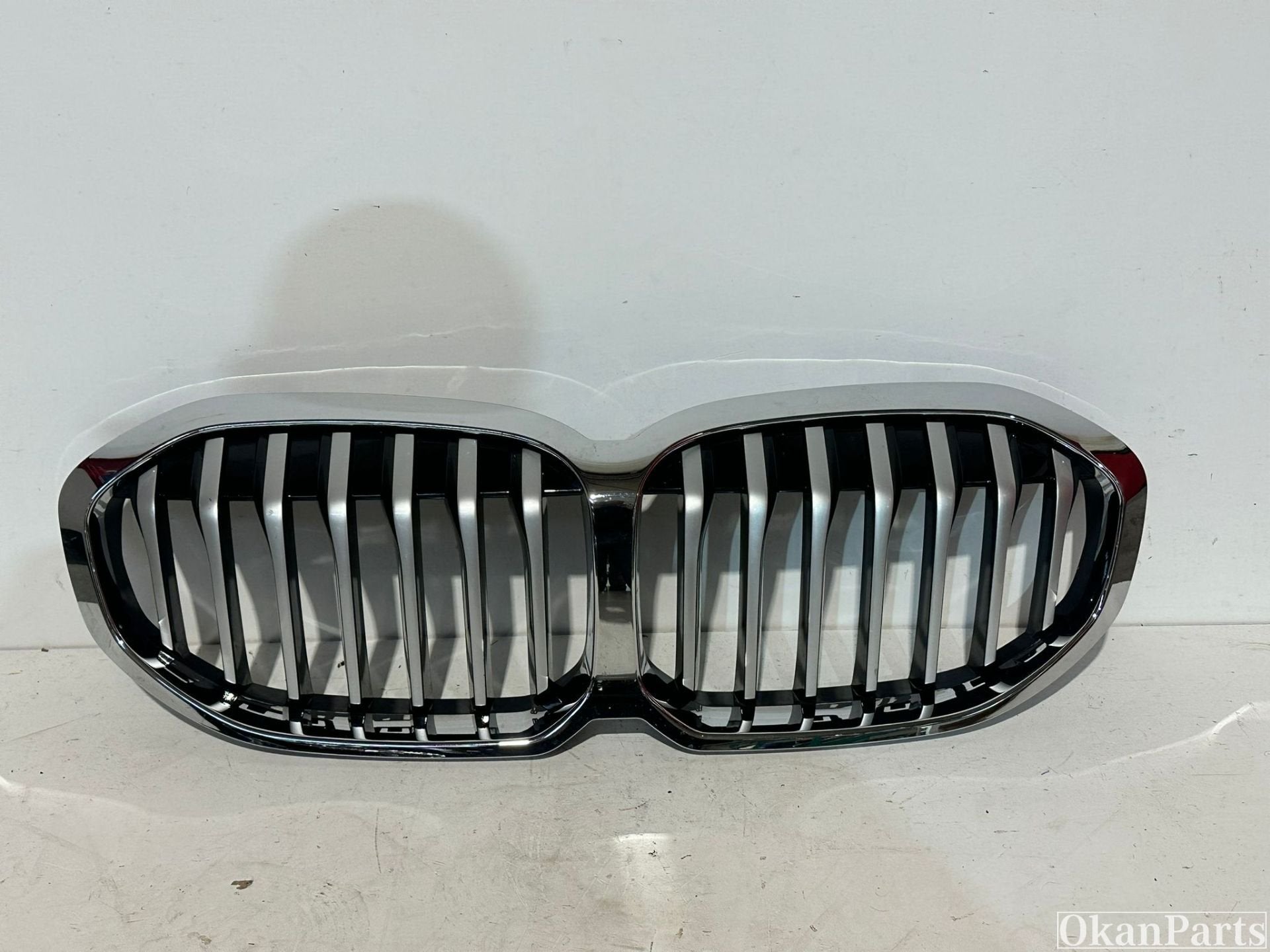 BMW 1-serie F40 Chrome Chrille, Ophalen of Verzenden, Gebruikt, Voor, BMW