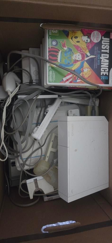 Wii Console met Just Dance 2015 en accessoires, Muziek, Gebruikt, Eén computer, Ophalen of Verzenden