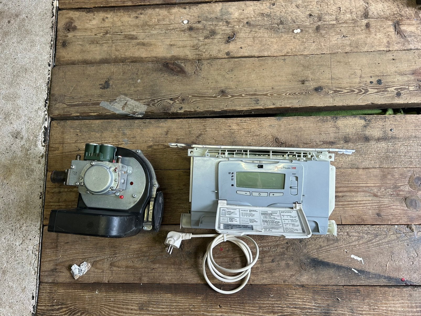 Awb 3 HR Branderautomaat en ventilator met gasblok werkend, Ophalen of Verzenden, Zo goed als nieuw