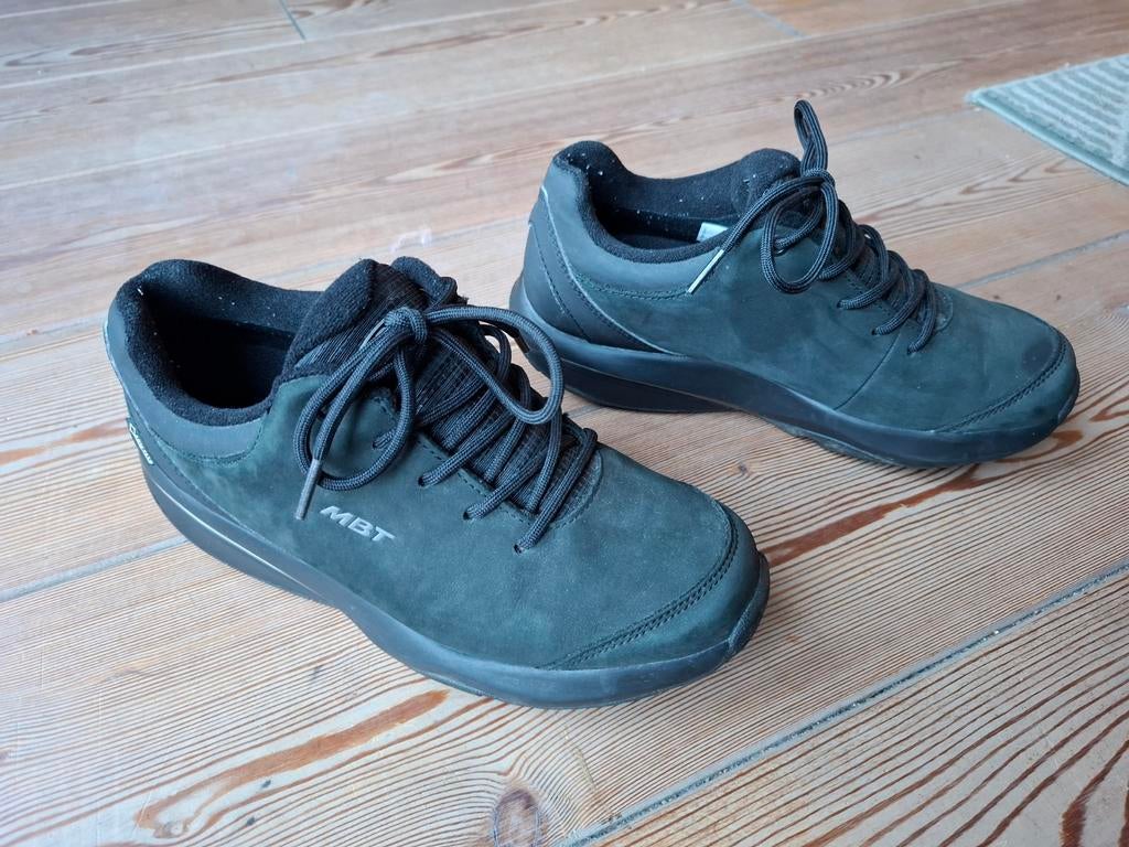 MBT Amara 6s zwart maat 37 Gore Tex leer GTX Gore-Tex Vibram, Ophalen of Verzenden, Zo goed als nieuw, Schoenen