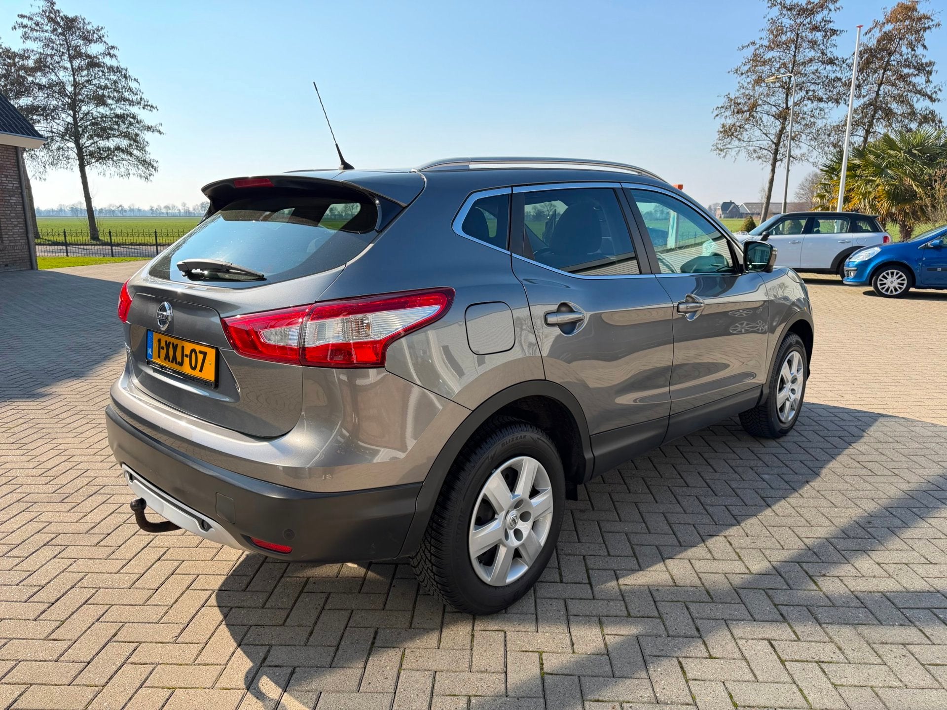 Nissan Qashqai / 1.2/ Premier Edition/ N.A.P/ Dealer onderho, Euro 5, Stof, Gebruikt, 4 cilinders