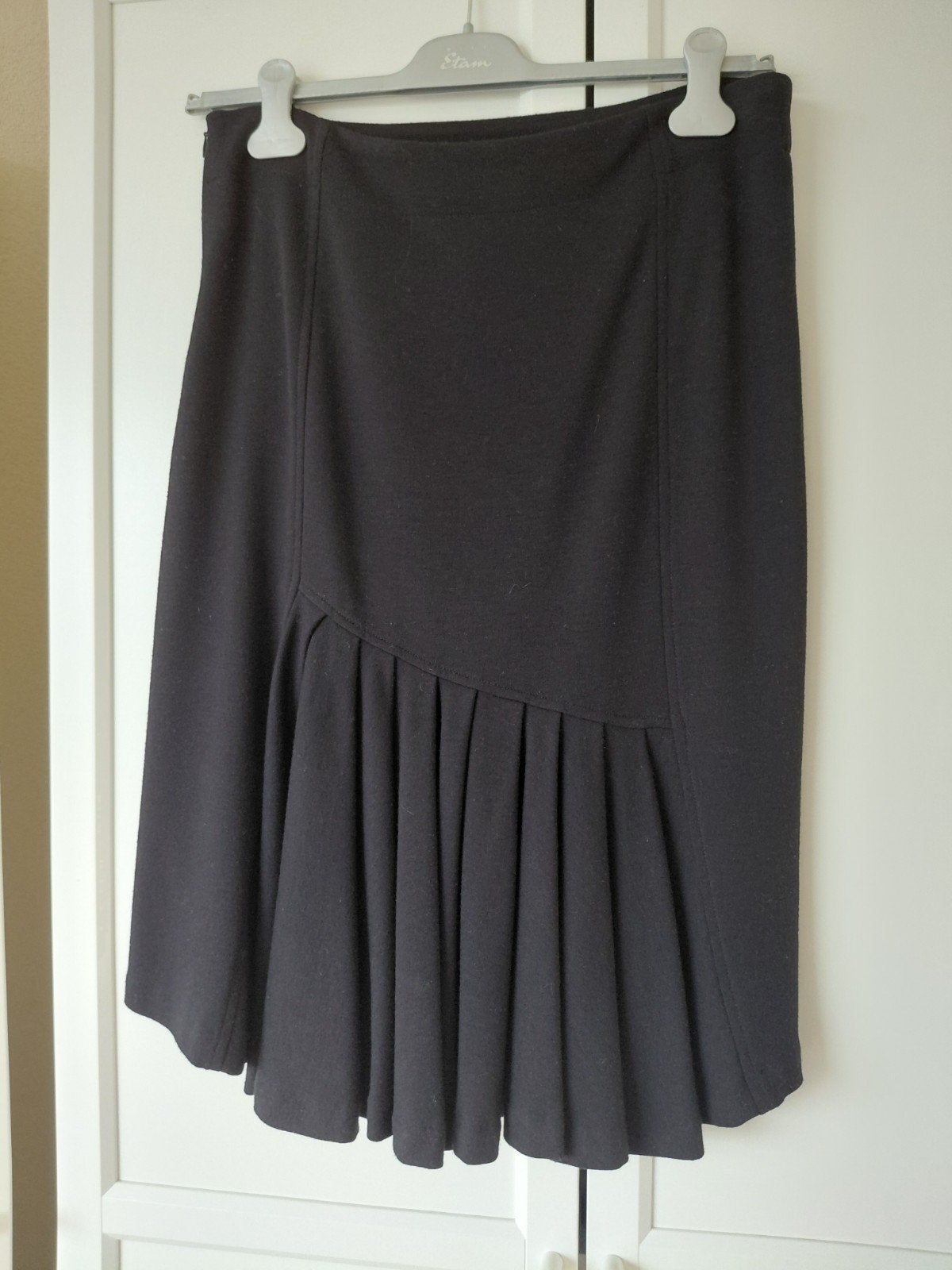 Zwarte rok Isabel de Pedro, Zwart, Onder de knie, Ophalen, Maat 38/40 (M)