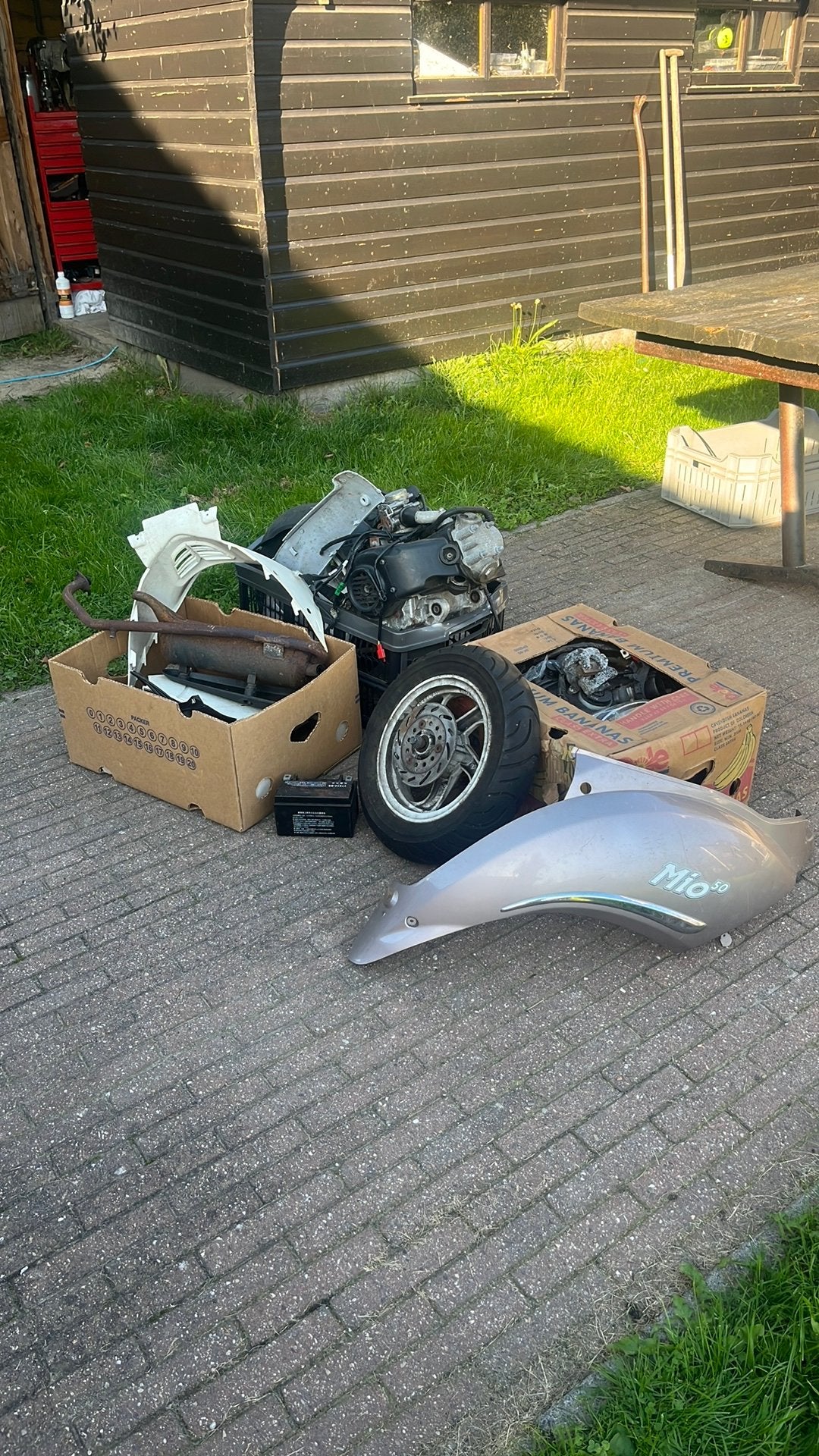 Sym mio onderdelen(mag los weg), Verzenden, Zo goed als nieuw, Overige schalen, Onderdeel