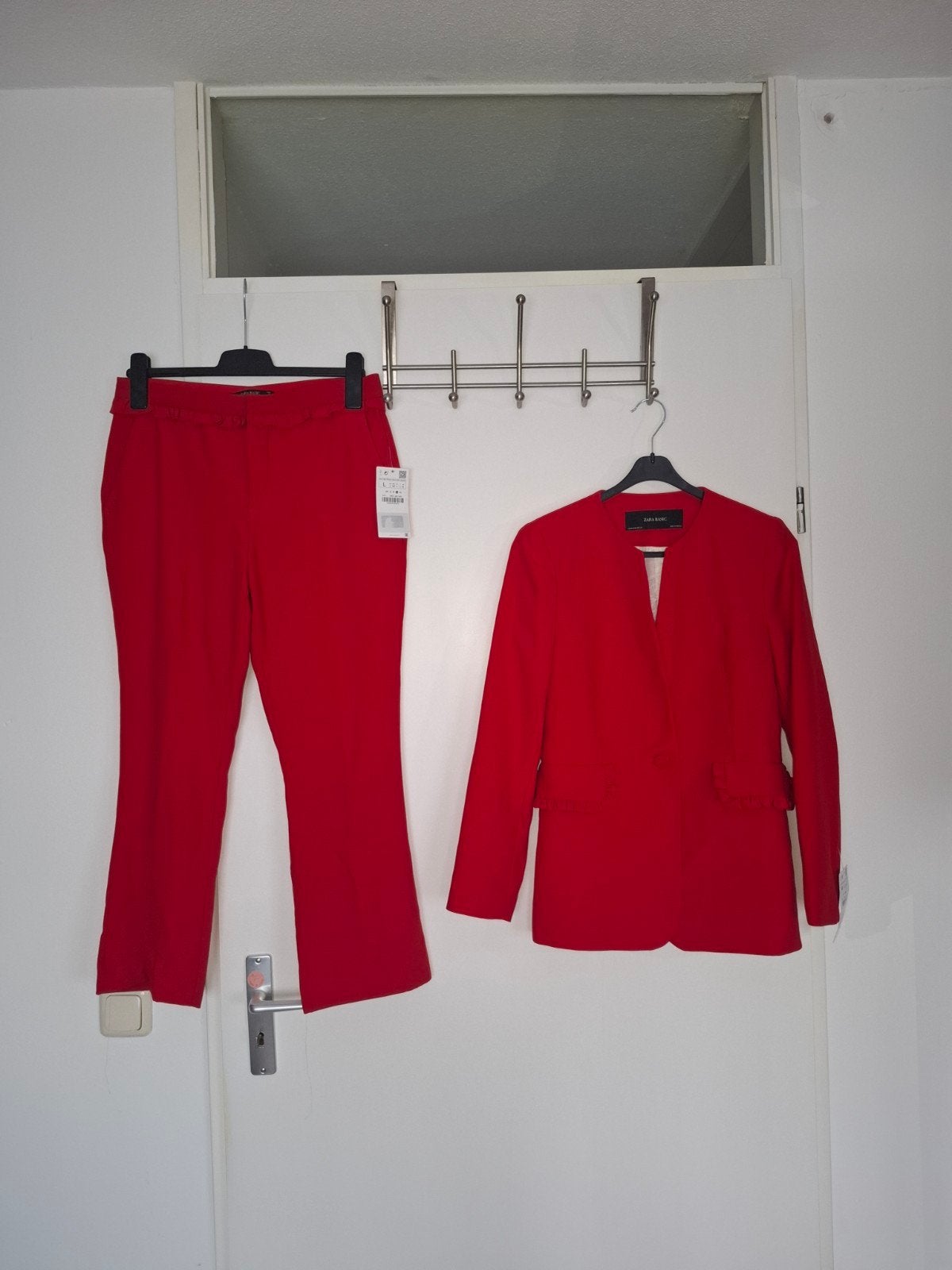 Prachtig nieuw Zara Basic pak Colbert + Pantalon mt M/L, Maat 38/40 (M), Kostuum of Pak, Nieuw, Ophalen of Verzenden