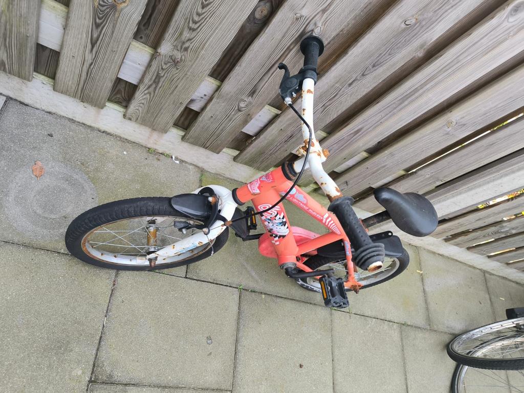 Kinderfiets Cars Lightning McQueen 16 inch, Ophalen, Gebruikt, Terugtraprem, 16 tot 20 inch