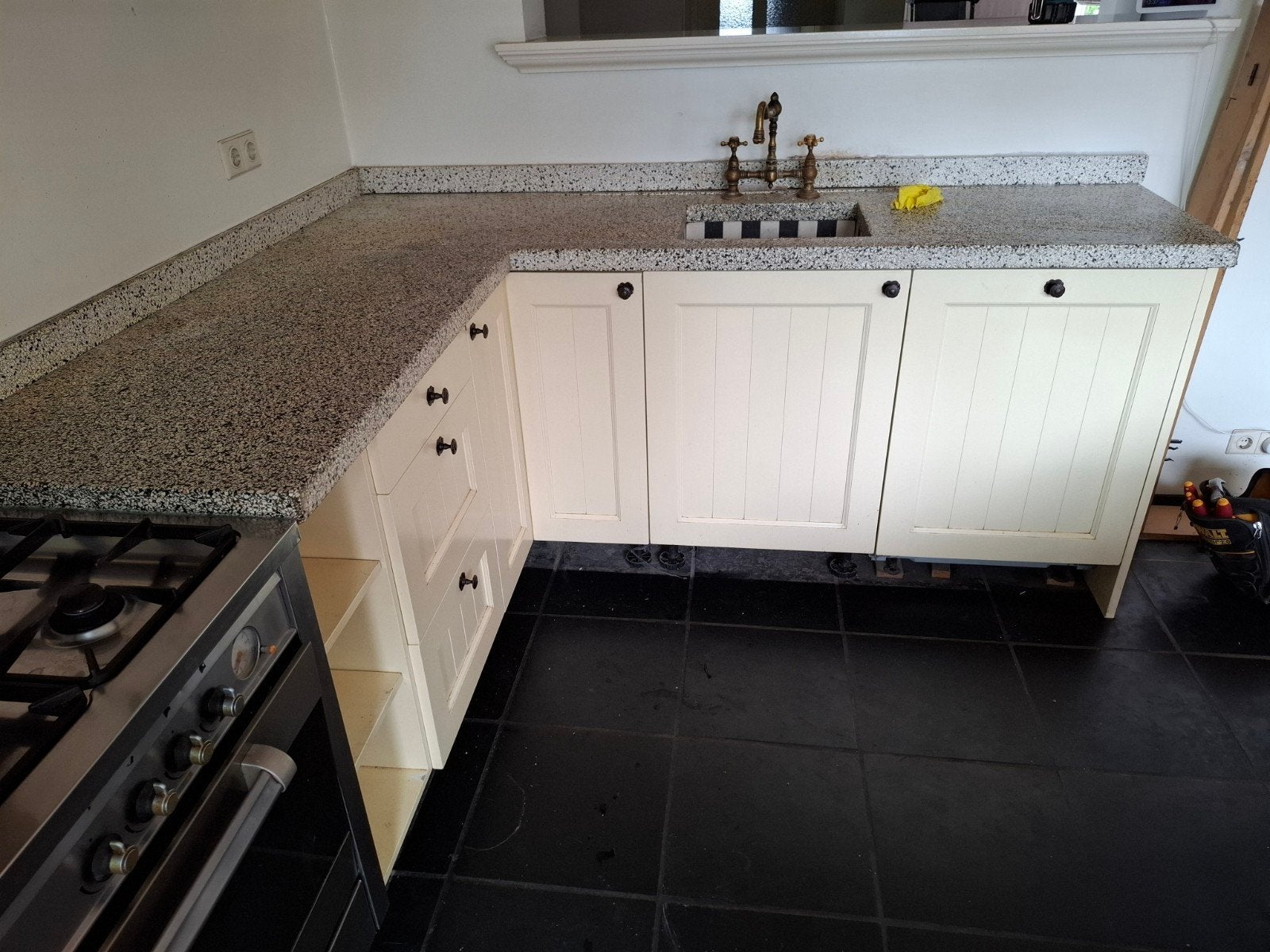 Terrazzo keukenblad met wasbak en extra stukken, Ophalen, Gebruikt, Overige materialen