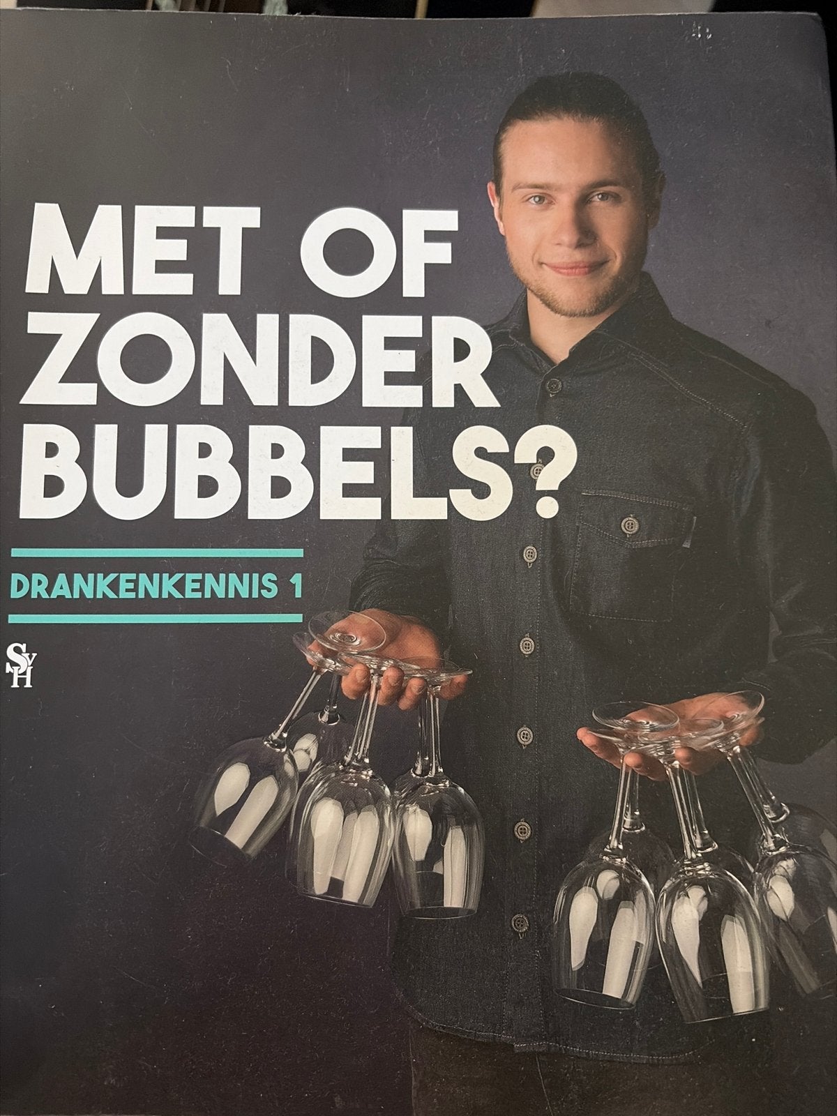 Drankenkennis 1: Met of zonder bubbels?, Boeken, Ophalen of Verzenden, Zo goed als nieuw, MBO