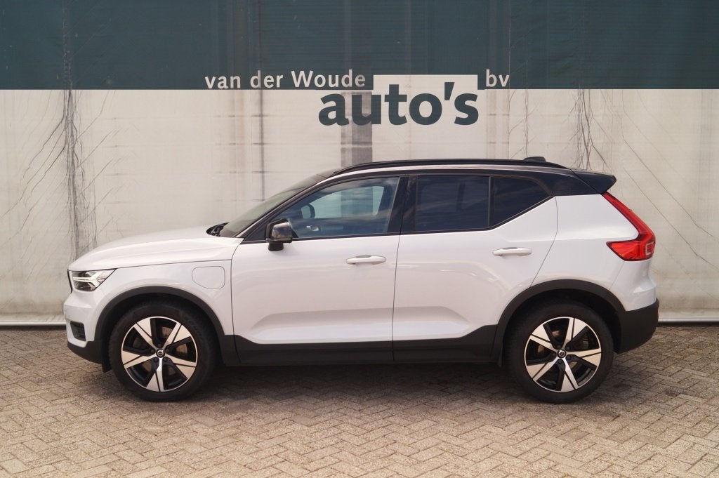 Volvo XC40 1.5 T4 Recharge R-Design -NAVI-ECC-CAM-LED-, Dealer onderhouden, Euro 6, 129 pk, Automatische klimaatregeling
