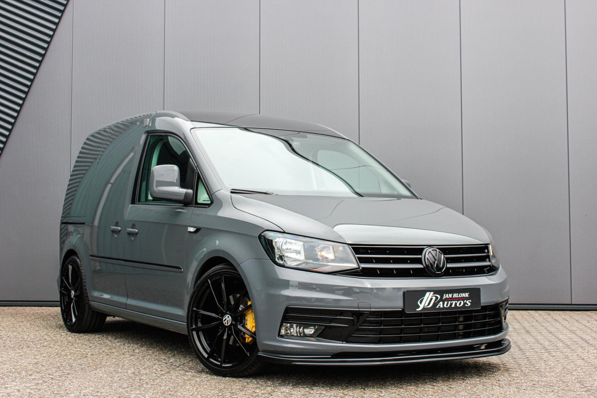 Volkswagen Caddy 2.0 TDI L1H1 185PK NARDO GREY LOOK / 72DKM, Auto's, Voorwielaandrijving, Gebruikt, 4 cilinders, Volkswagen