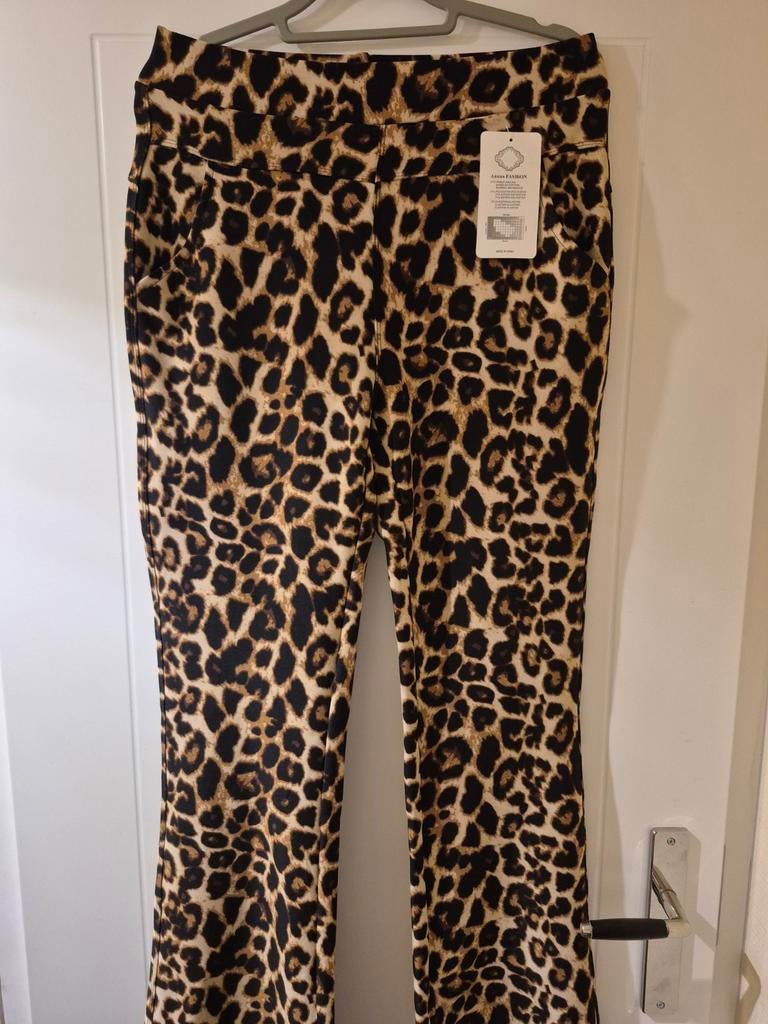 Travel broek nieuw maat 44., Kleding | Dames, Zwart, Maat 46/48 (XL) of groter, Nieuw, Ophalen of Verzenden