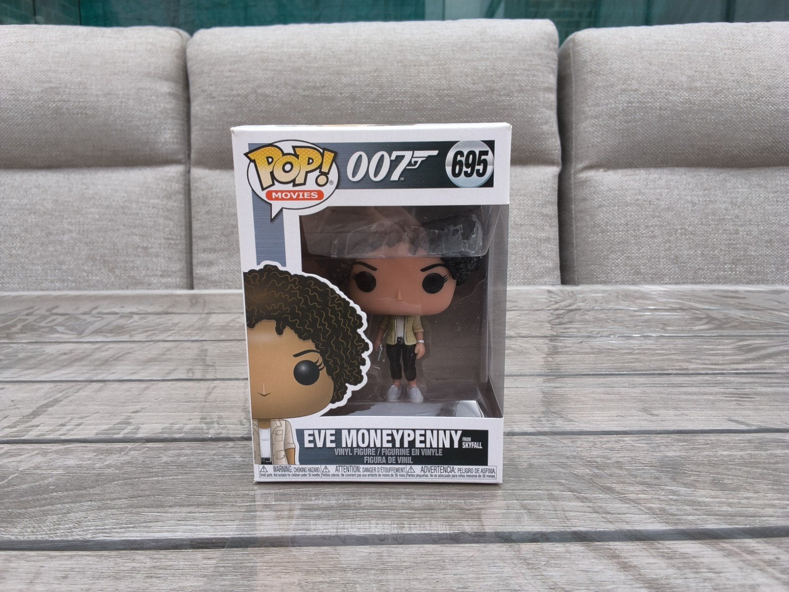 007 - eve moneypenny 695, Verzamelen, Poppetjes en Figuurtjes, Ophalen of Verzenden, Zo goed als nieuw