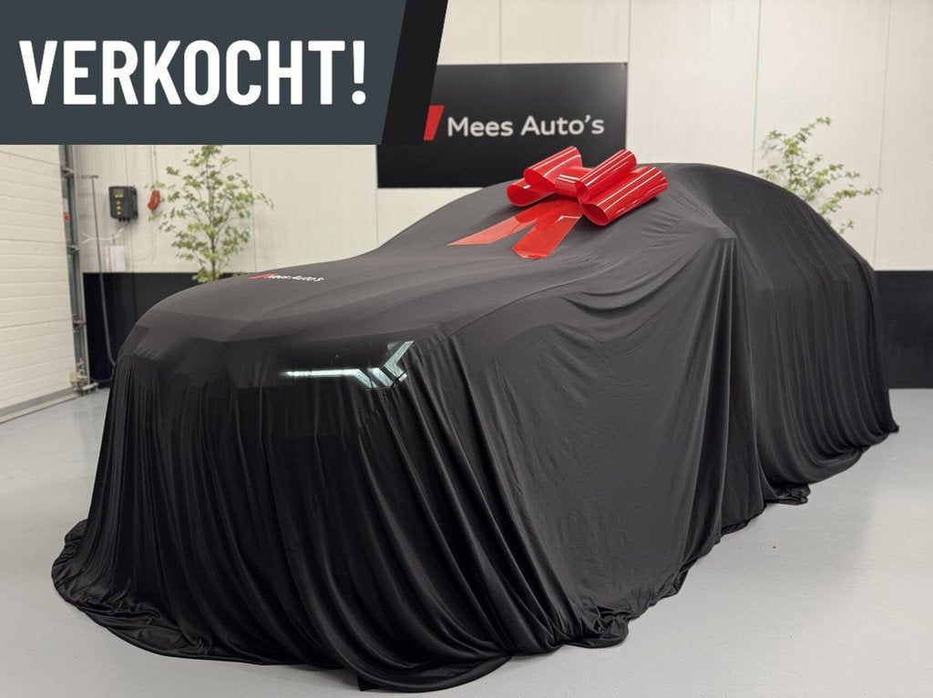 Audi Q3 45 TFSI e S edition|Matrix|Keyless|Ambiance|20"|Vol!, Gebruikt, Met garantie (alle), Blauw, Hybride Elektrisch/Benzine