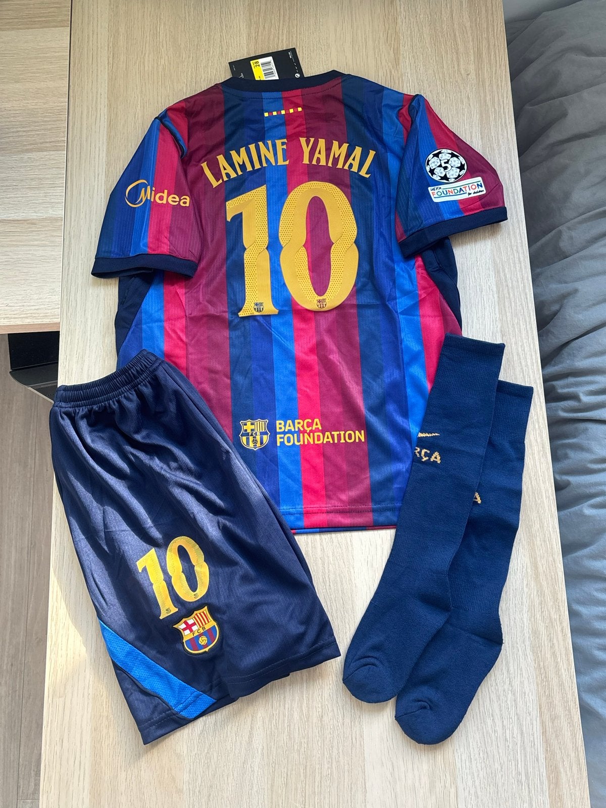 FC Barcelona lamine yamal Thuistenue 2027 - maten 128 tm 164, Ophalen of Verzenden, Nieuw, Set