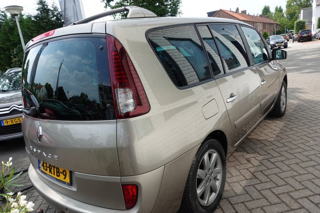 Renault ESPACE 2.0T CELSIUM 7 persoons nw apk nw koppeling, Gebruikt, 4 cilinders, Bedrijf, Handgeschakeld